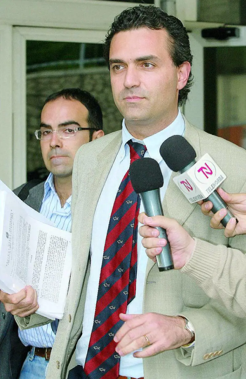 De Magistris sbaglia ma non paga Lo Stato sborsa altri 26mila euro