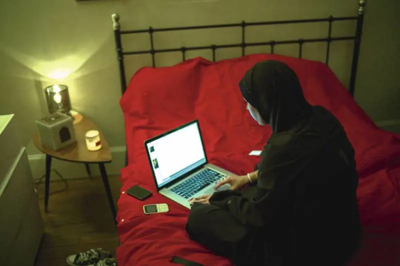 Anna, la finta foreign fighter che ha rubato i segreti all'Isis