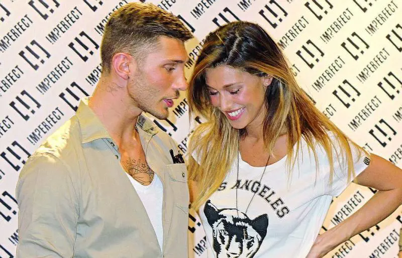 Il "day after" dopo la presunta rottura: tra Belen e Stefano solo comunicazioni social