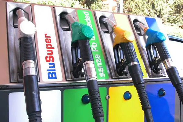 Benzina, la stangata sulle vacanze: 75 milioni per il rientro