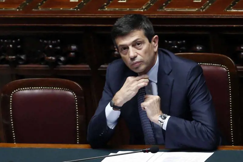 Deputati positivi, non si vota per 7 giorni