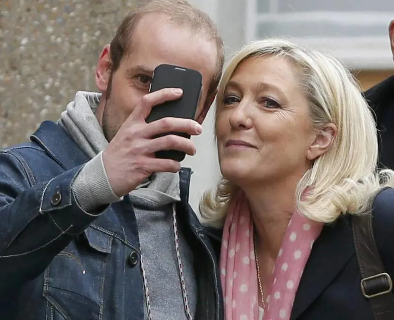 Test per l'Eliseo, Sarkò sorpassa Le Pen