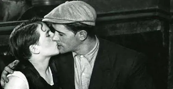 Brassaï, scatti d'autore sulla Parigi del '900