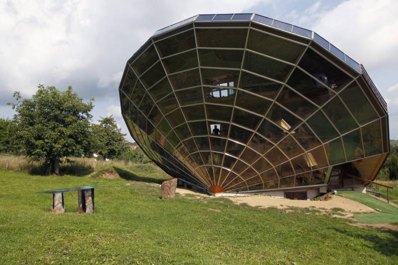 Heliodrome, casa bioclimatica e solare in Francia.
