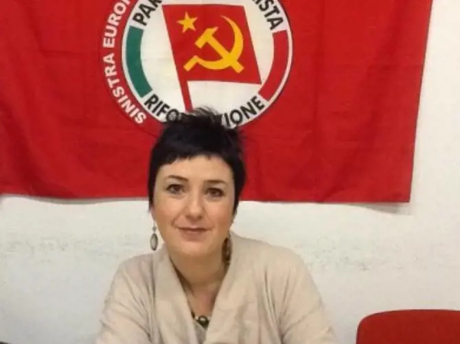Se la maestrina più amata da Rifondazione comunista viene beccata a copiare
