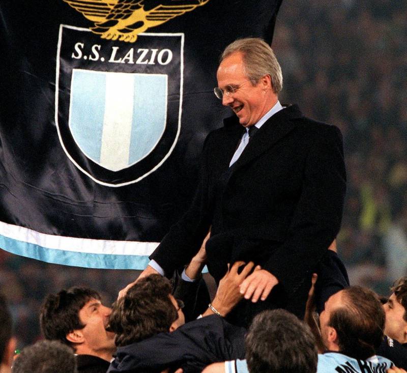 Sven Goran Eriksson festeggia con la Lazio