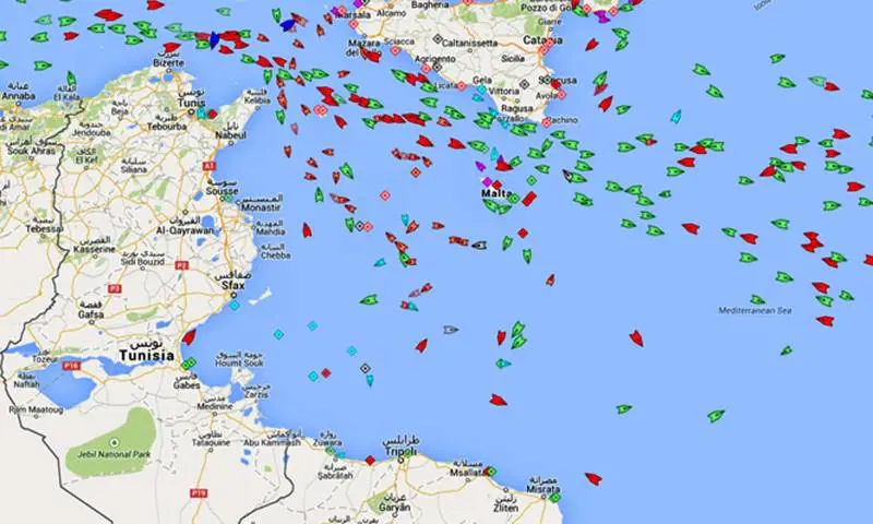 Cartina tratta da www.marinetraffic.com (clicca per ingrandire)