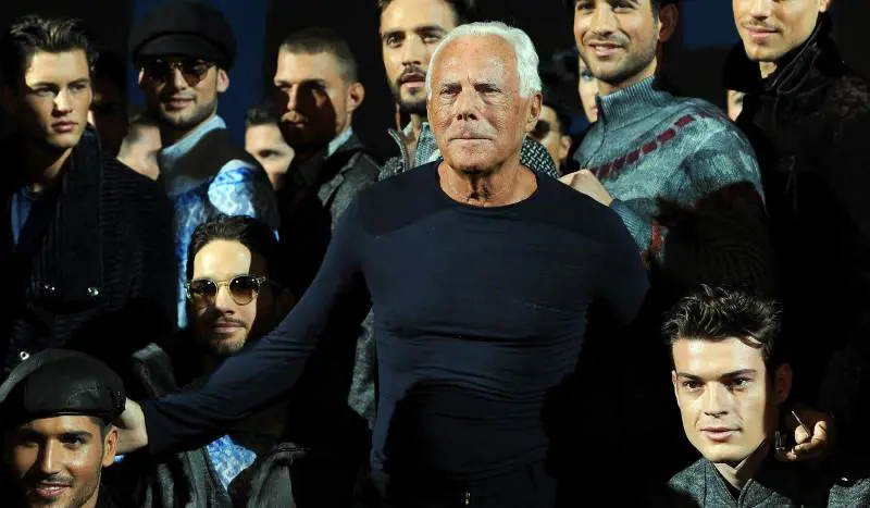 La (rara) commozione di Armani: "Avrei molto desiderato dei figli"