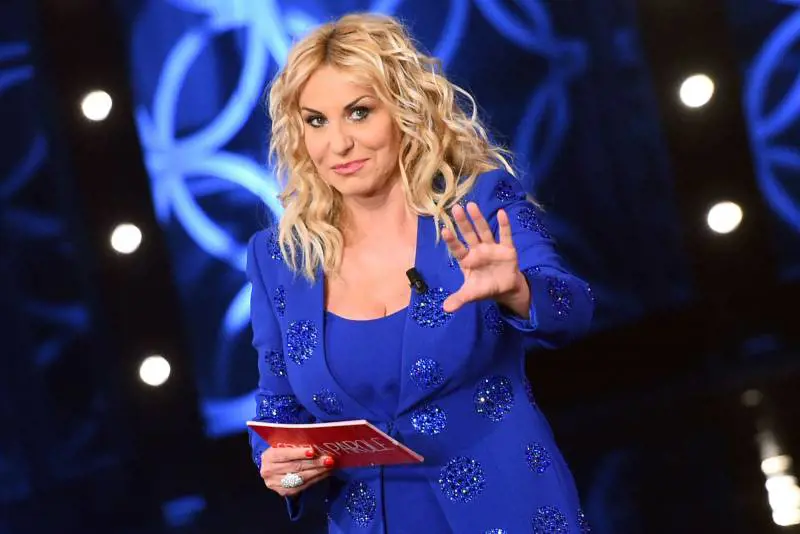 Quella voce sulla Clerici: "Il suo compagno lavora nel suo programma"