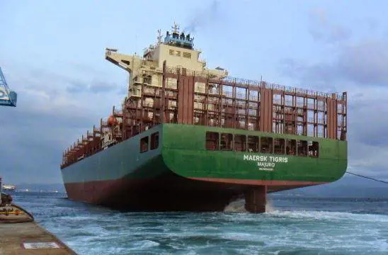 Teheran sequestra una nave cargo. Tensione Iran-Usa nel Golfo Persico