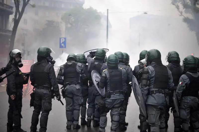 "Ecco perché i black bloc la fanno sempre franca"