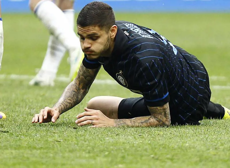 L'Inter spreca, San Siro la fischia
