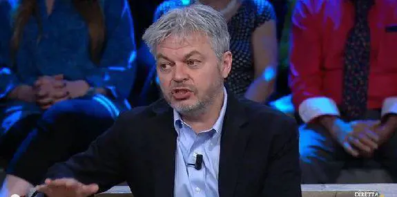 Luca Sofri, raffica di gaffe da Floris