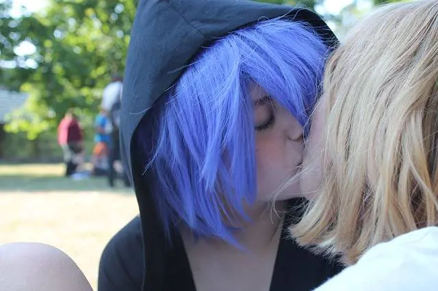 Donne alla ricerca di sesso gay in rete