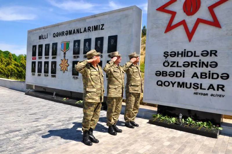 Il monumento dedicato ai caduti azeri della guerra nel Nagorno Karabak nel distretto di Adgam
