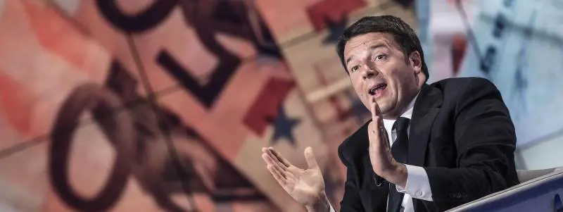 Renzi populista: "Niente soldi a chi sta bene"