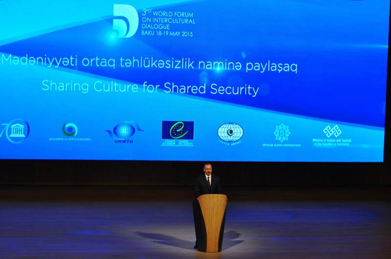 Il presidente azero llham Aliyev inaugura il terzo forum mondiale sul dialogo interculturale