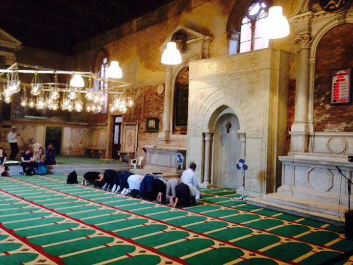 Venezia, chiude la moschea installata nella chiesa: "Non aveva l'autorizzazione"
