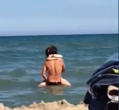 Catania, sesso in spiaggia in pieno giorno