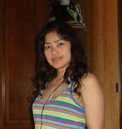 Padri, moglie e fidanzate: quante bugie in quei campi