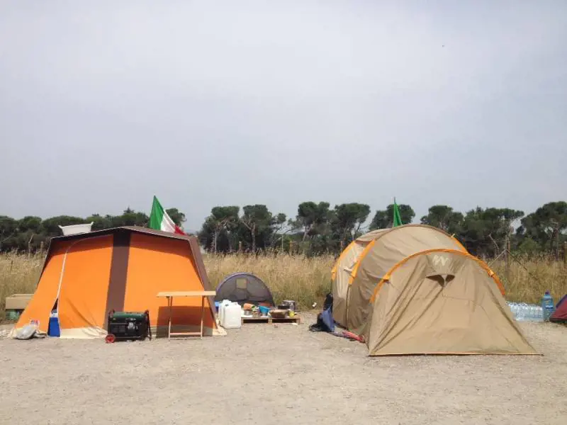 "Profughi a casa nostra": quando lo Stato è altrove