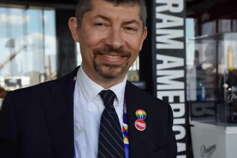 Scalfarotto si commuove in tv: "Se ho la fede è merito di Renzi, non della sinistra"
