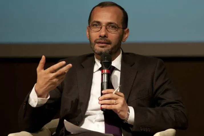 Bimba cristiana affidata a musulmani, il presidente Ucoii Elzir: "Molti dubbi ma il fanatismo è sempre sbagliato"