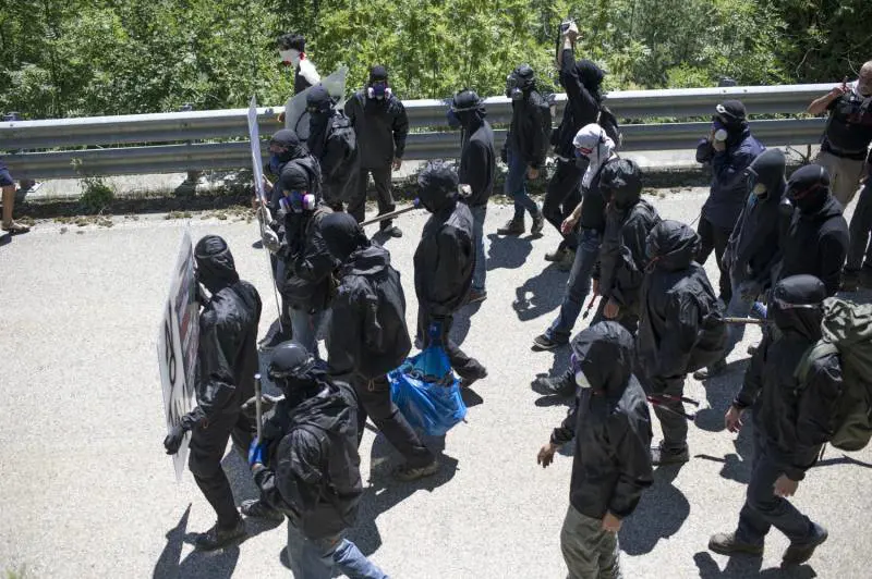 Anarchici okkupano una casa. Per il giudice è "prassi accettata"