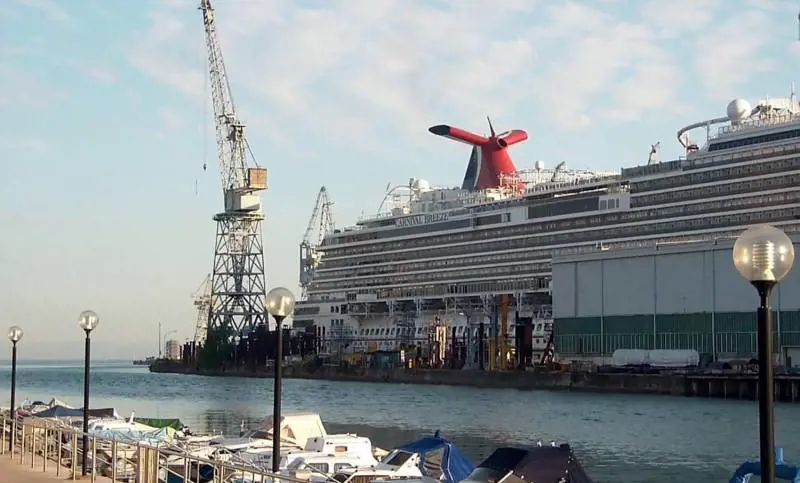 Caso Fincantieri, i sigilli bloccano l'azienda e 5mila operai vanno a casa