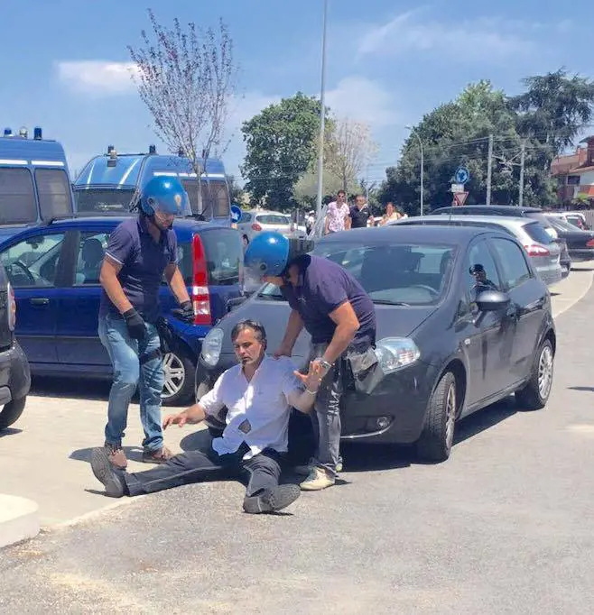 "Arrestato per aver difeso delle 70enni"