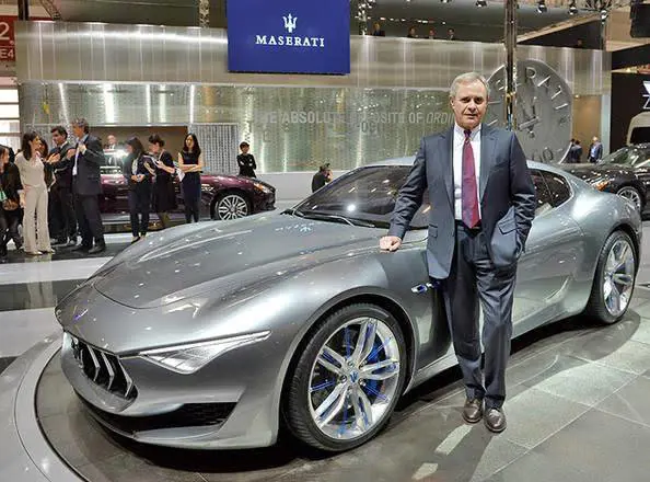 "Mirafiori lancia la sfida al Cayenne"