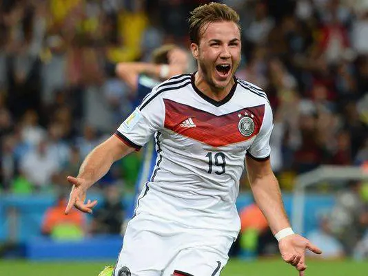 Goetze ora rischia la carriera: "Non si può allenare"