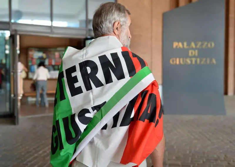 Il parente di una delle vittime all'udienza a Torino