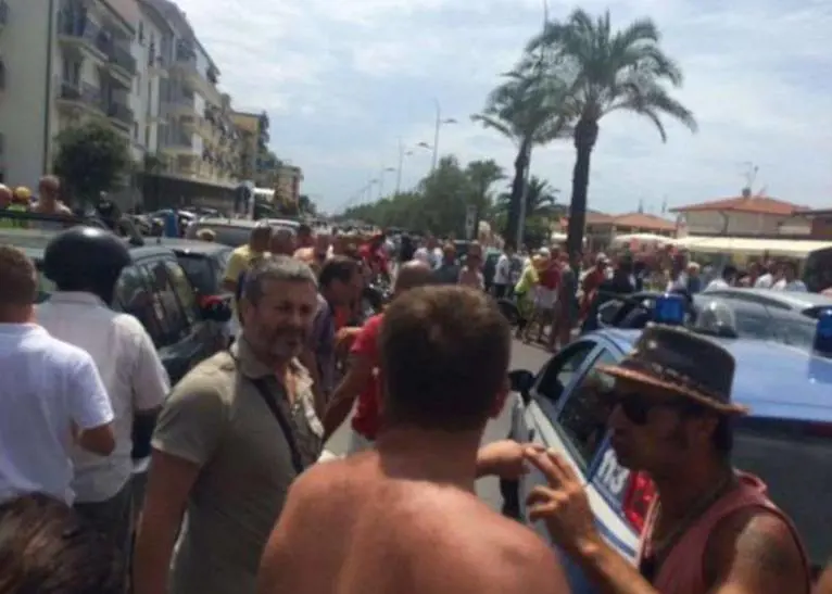 Sparatoria sul lungomare: sabato di terrore in Versilia