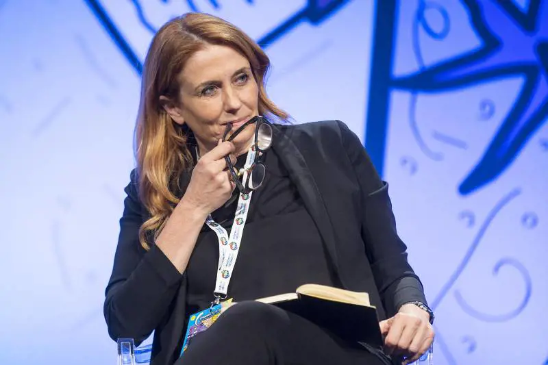 Monica Maggioni a un convegno a Borgo La Bagnaia (Siena)