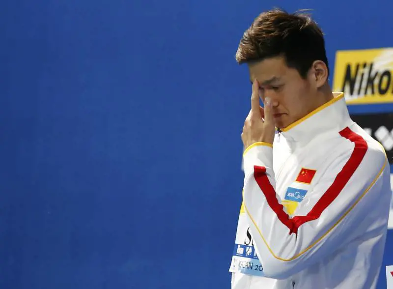 Il campione fa a botte e non va in finale
