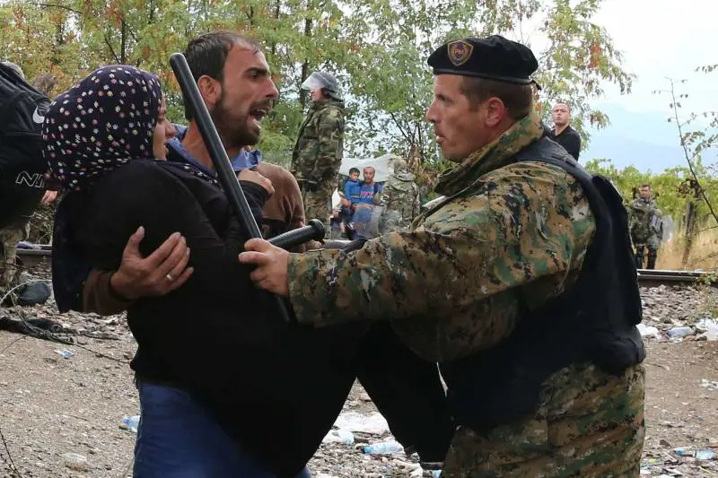 La Macedonia apre le porte dell'Europa agli immigrati