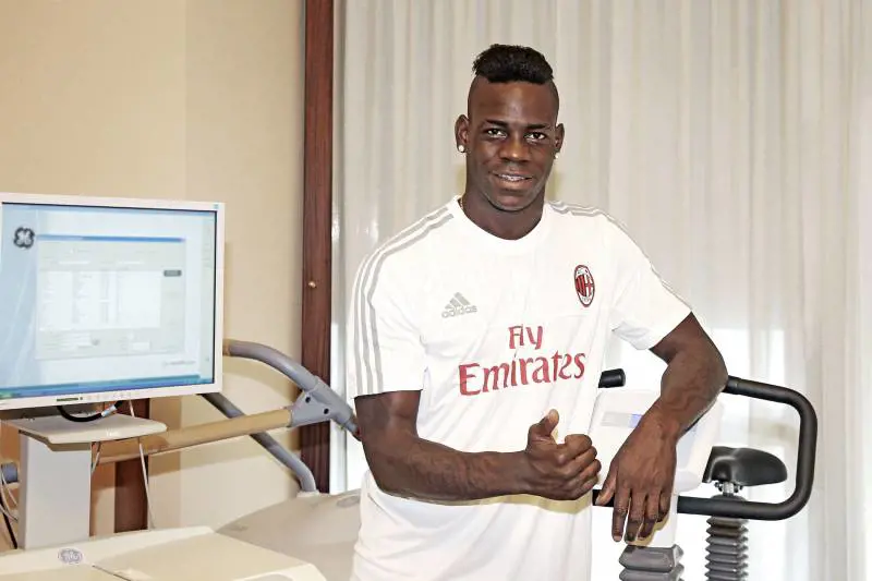 Contratto "anti-Balotellate" per Supermario al Milan