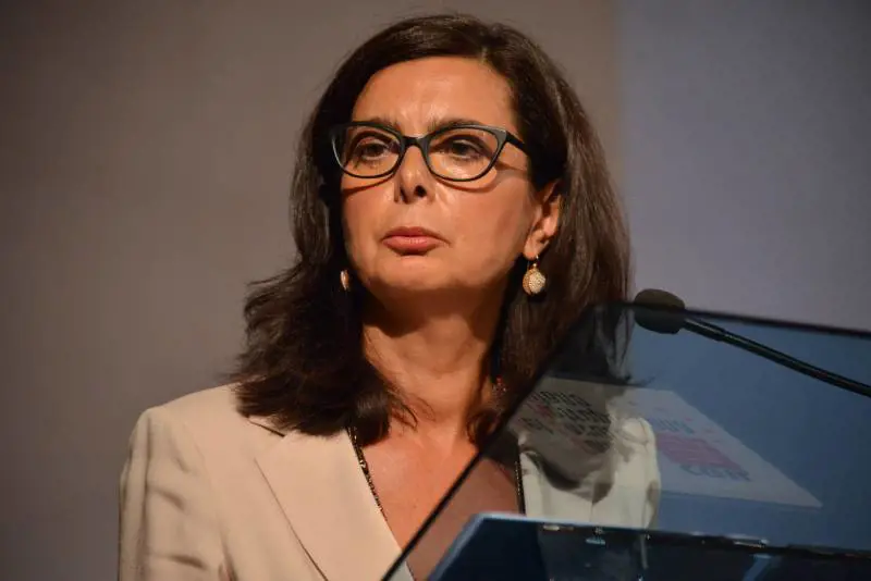 Lo stupro per la Boldrini: solo "mancanza di rispetto"