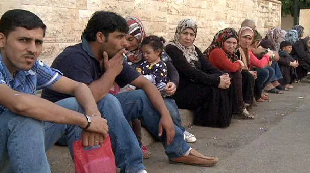 Due siriani vogliono tornare a casa: "In Italia si vive peggio"