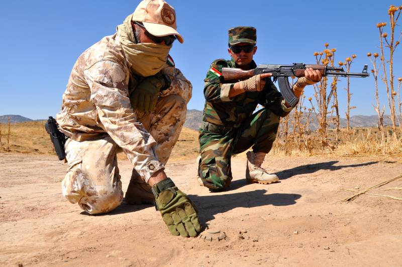 Il ritrovamento di una  mina antiuomo ad Atroux durante l'addestramento dei combattenti curdi
