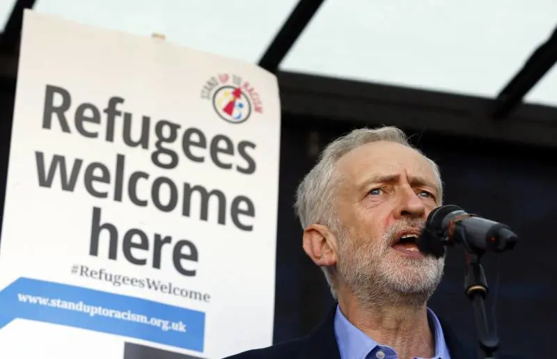 Londra, trionfa Corbyn "il rosso". È il funerale del Labour di Blair