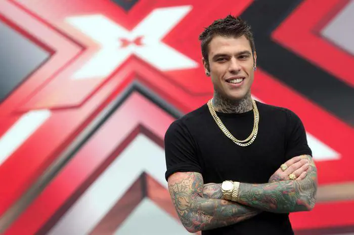 Il governo "censura" il disco a Fedez