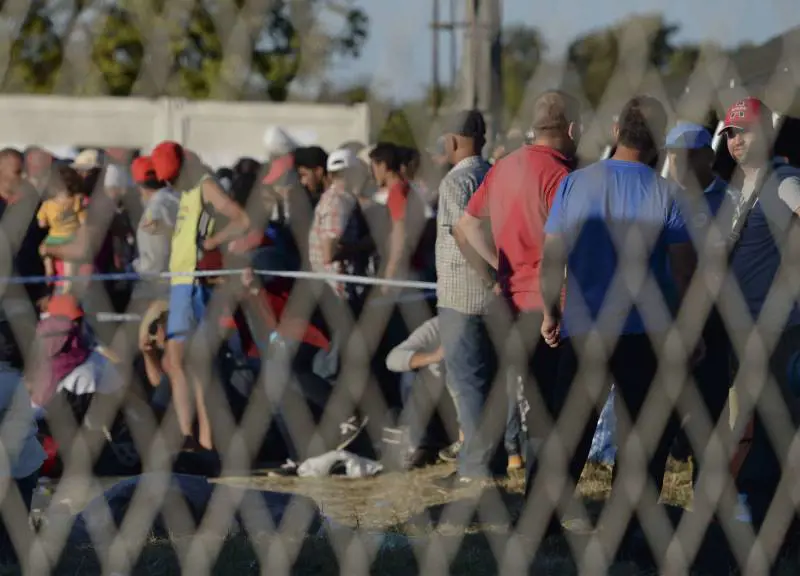 "Migranti quintuplicati". Numeri choc ai confini con l'Italia: cosa succede