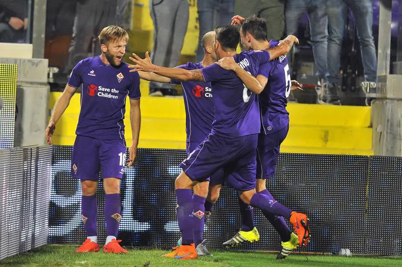 Blaszczykowski e il croato Kalinic portano i viola al secondo posto