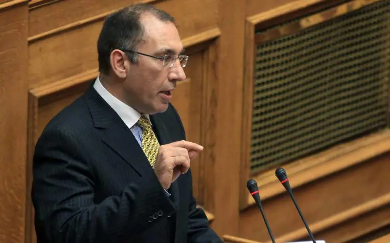 Il nuovo governo Tsipras perde il primo pezzo. Viceministro dei trasporti rassegna le dimissioni