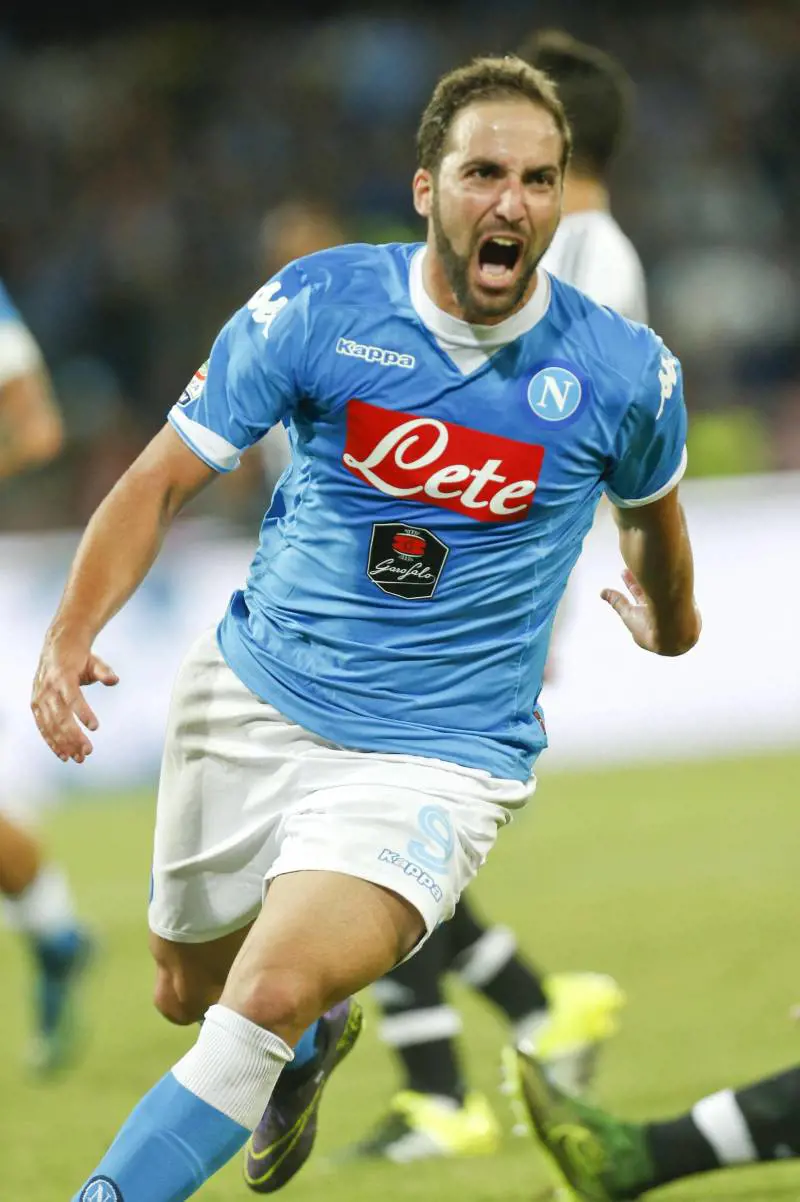 Higuain spedisce la Juve all'inferno