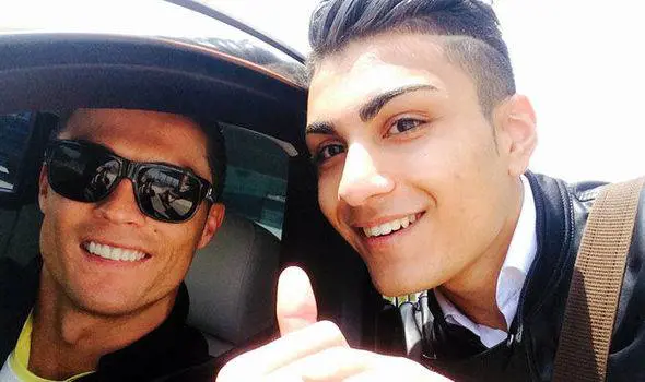 Shanta non poteva non farsi un selfie con il suo idolo CR7