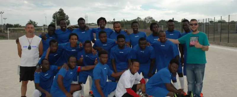 A Sassari la prima squadra di calcio formata solo da profughi