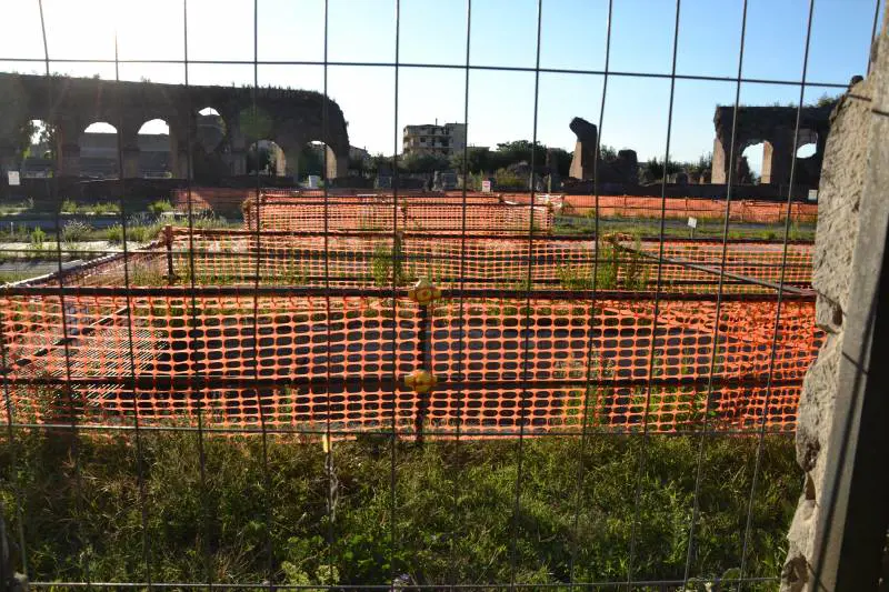 L'altro Colosseo, tra incuria, degrado e personale fantasma